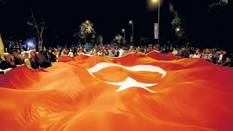 15 Temmuz Darbe Girşimi ve Yeni Türkiye İnşası