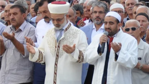 Tarsus'ta yağmur duası