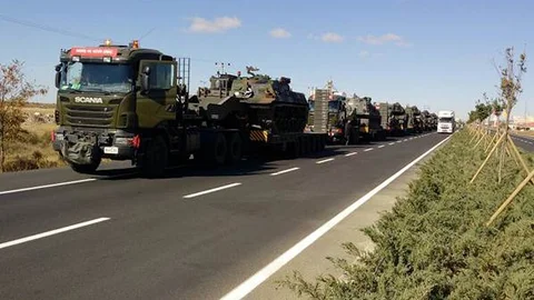 Tanklar Ankara'dan Sınırlara Doğru Yola Çıktı