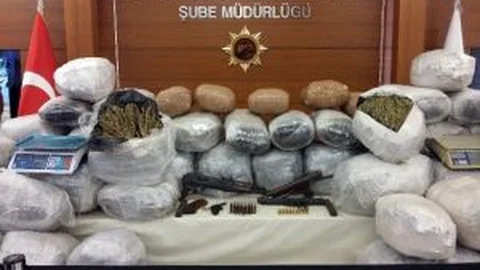 556 Kilo Esrar Ele Geçirildi