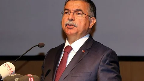 Bakan Yılmaz: Bu Ülkede Çocuklu Anneye Çelme Takılmaz