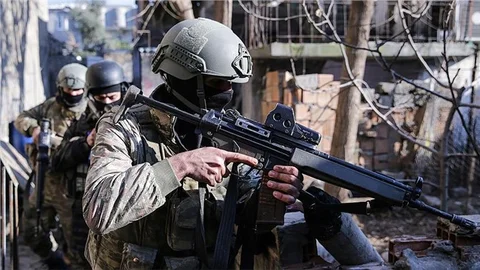 17 Terörist Etkisiz Hale Getirildi