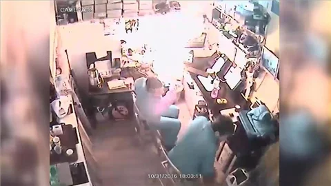 Tablet Bataryası Patladı Neredeyse Canından Oluyordu