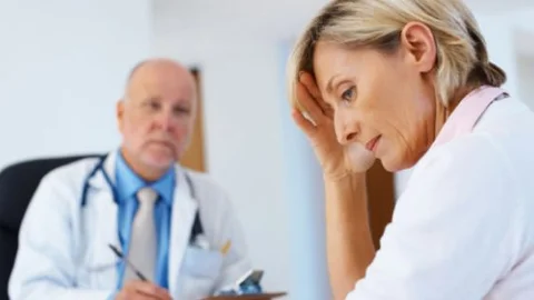 Alzheimer Hastalığı Nedir Kimlerde Görülür Belirtileri Nelerdir