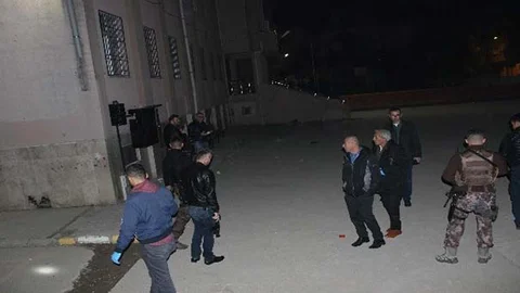 İlkokula Ses Bombası Atıldı