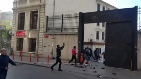 İçişleri Bakanlığı: 123 Yabancı Firar Etti 20'si Yakalandı