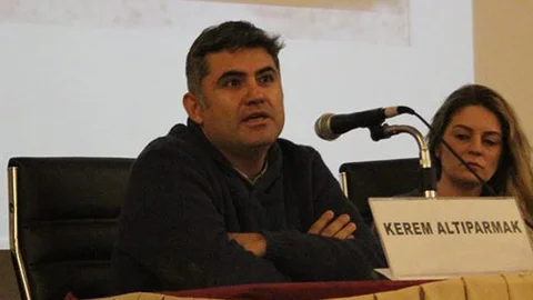 Kerem Altıparmak: Üniversiteli Gençler Birlikte Kalamıyor Ama 13 Yaşındaki Çocuk Evlenebiliyor