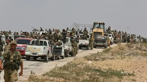 PYD'ye Münbiç Yolu Kapandı