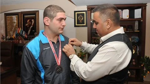 TÜRKİYE BOKS ŞAMPİYONASI 3.’SÜNDEN BAŞKAN CAN’A ZİYARET