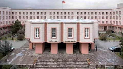 MERSİN’E ATANAN YENİ VALİ YARDIMCILARI VE KAYMAKAMLAR BELLİ OLDU