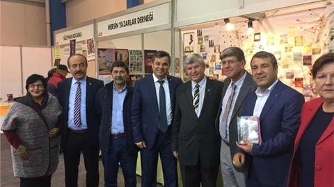 Başkan Türe Kitap Fuarında