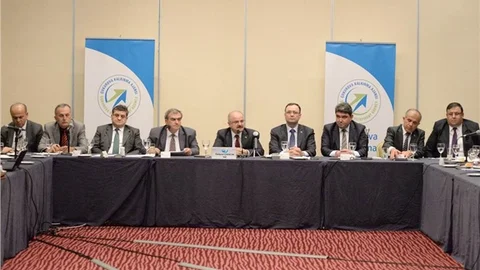 ÜRETİCİ BİRLİKLERİ YENİDEN YAPILANDIRILIYOR...