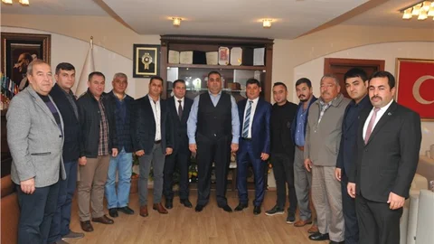 ALİBEYLİ DERNEĞİ’NDEN TARSUS BELEDİYE BAŞKANI CAN’A ZİYARET