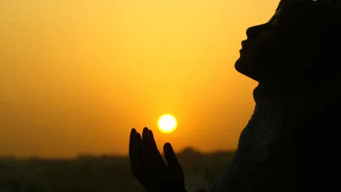 11 Aralık Gecesi Başlayan Mevlid Kandili'nde Mutlaka Okunması Gereken Dualar!