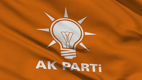 Ak Parti Anayasa Değişikliği İçin Düğmeye Bastı: OHAL'de Referandum Olabilir