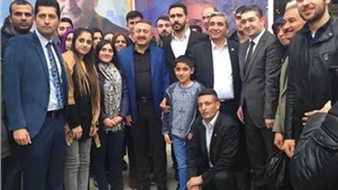 AK PARTİ YENİŞEHİR İLÇE BAŞKANININ AĞIR MİSAFİRLERİ VARDI