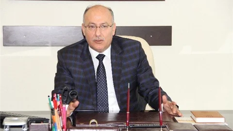 CHP'Lİ VEKİL MERSİN CUMHURİYET BAŞSAVCISINI FETÖ'CÜLÜKLE SUÇLADI, GAZETECİ KÖŞESİNE TAŞIDI