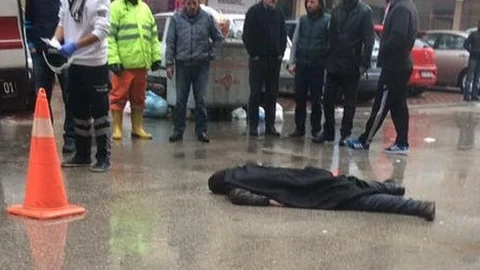 Mersin'de 20 25 Yaşlarında Bir Genç İntihar Etti