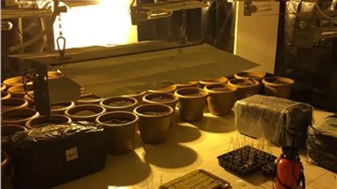 MERSİN EMNİYETİ VİLLAYA OPERASYON YAPTI