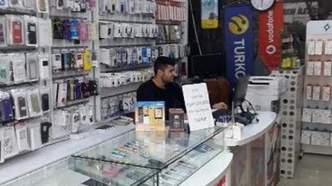 Hırsız Güvenlik Kamerasını da Çaldı