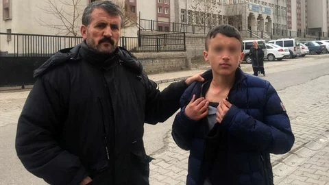 Öğrencinin Kafasını Duvarlara Vurarak Darp Eden Öğretmene Soruşturma Başlatıldı