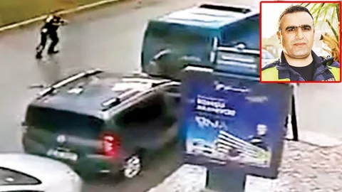 İzmir'de Trafik Polisi Fethi Sekin Canını Ortaya Koyarak Teröristlere Engel Oldu Mermisi Bitene Kadar Çatıştı ve Şehit Düştü
