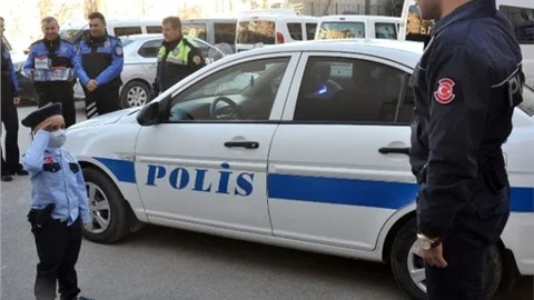 Lösemili Küçük Ziya'nın Polislik Hayali Törenle Gerçekleştirildi