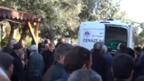 FETÖ'den Açığa Alınınca İntihar Eden Polis Mersin'de Toprağa Verildi