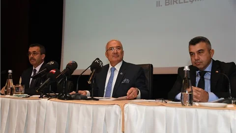 BAŞKAN KOCAMAZ AKARYAKIT İHALESİ İLE İLGİLİ İDDİALARA YANIT VERDİ