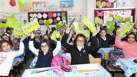 BÜYÜKŞEHİR’DEN ÖĞRENCİLERE YARIYIL TATİLİ HEDİYESİ