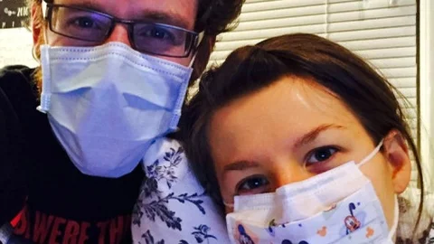 29 Yaşındaki Kadının Kocasına Alerjisi Var: Elini Bile Tutamıyor