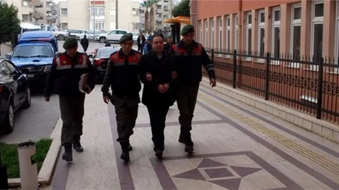 12 Yıldır Aranan Katil Zanlısı Banyo Dolabında Yakalandı