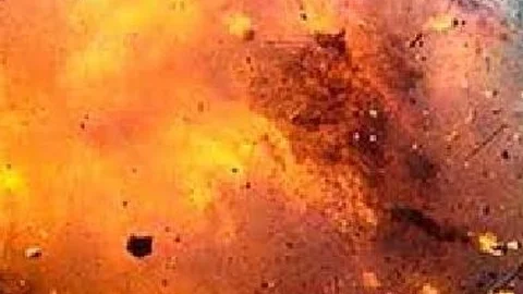 Arabistan'da İki Canlı Bomba Kendini Patlattı