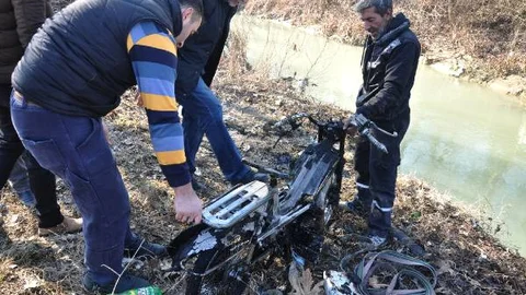 Tamirciye Kızdı 20 Bin Liralık Motosikletini Yaktı