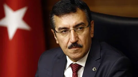 Bakan Tüfenkci'nin Annesi Vefat Etti