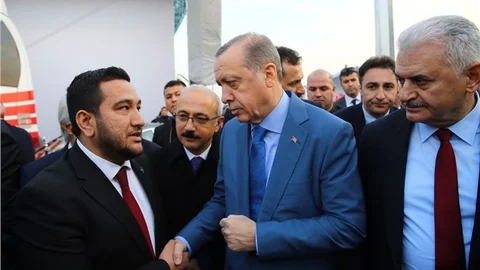 Cumhurbaşkanı Erdoğan TÜGVA Mersin Temsilcisi Okan Özer’e Başarılar Diledi