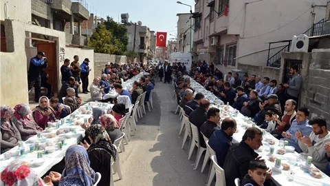 MERSİNLİLER ŞEHİT ÖMER KOCA’NIN SENE-İ DEVRİYESİNDE BİR ARAYA GELDİ