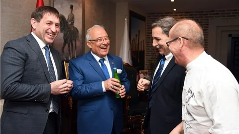 TARSUS’UN KARDEŞ ŞEHRİNDEN BAŞKAN KOCAMAZ’A ZİYARET