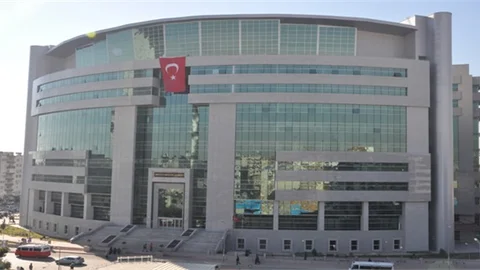 MERSİN’DE HAKİM VE SAVCILARIN YELERİ DEĞİŞTİ