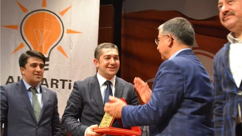 MERSİN AK PARTİ AKDENİZ İLÇE TEŞKİLATI BİRİNCİLİĞİ YENİŞEHİR İLÇE TEŞKİLATINA KAPTIRDI 