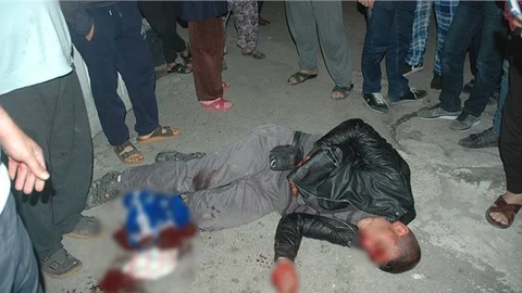 Öfkeli kalabalık böyle hınç aldı