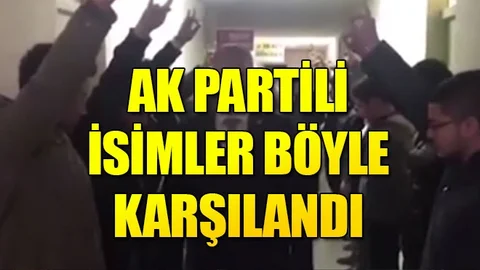 AK Partililer bozkurt işareti ile karşılandı!