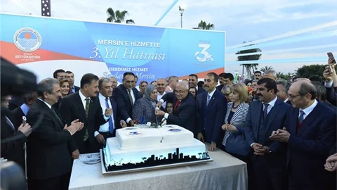 Mersin Büyükşehir Belediyesi 3. Yıl Tanıtım ve Bilgilendirme Toplantısı