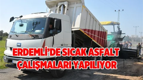 Erdemli Kargıcak’da Sıcak Asfalt Çalışmaları Yapılıyor
