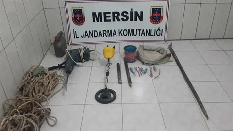 Mersin Jandarması Durmaksızın Çalışıyor! İzinsiz Kazıya Geçit Yok