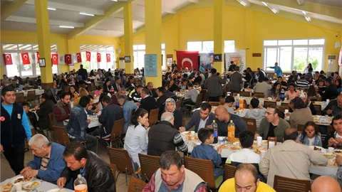 Başkan Can, Polis Ve Aileleriyle Biraraya Geldi