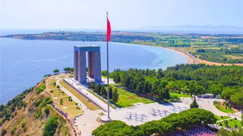 Gazi Nusrat’ın Selamını Götürüyorlar