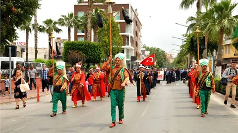 Mehteran Takımın Gösterisi Tarsuslular Mest Etti