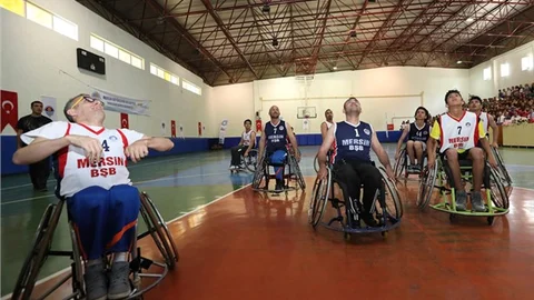 'Sporda Biz Engel Siz' Mersin İlçelerinde 