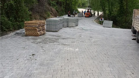 Mersin Erdemli Belediyesinden Sinap Mahallesine Parke Hizmeti